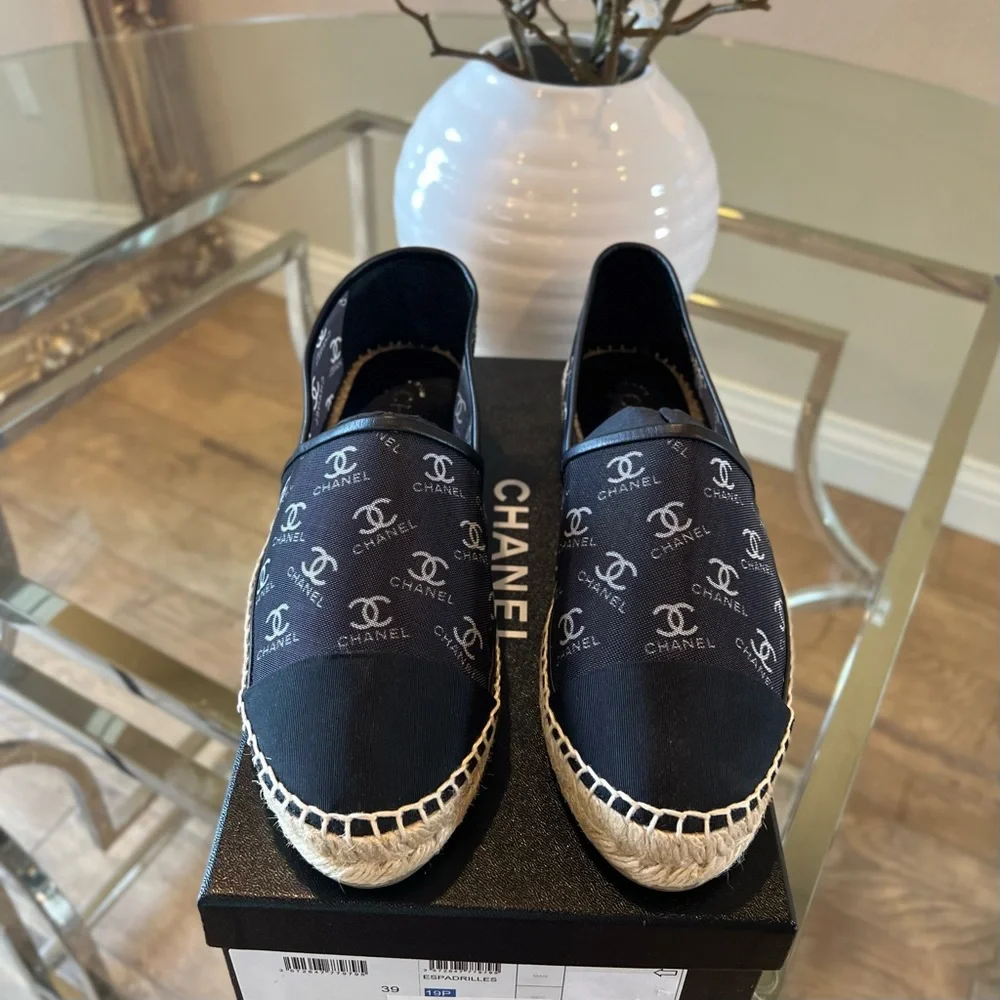 BNIB CHANEL MESH ESPADRILLES - Picture 8 of 9